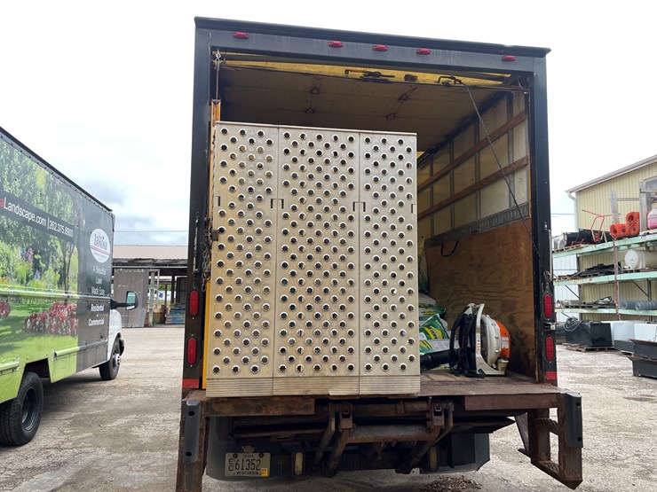 #9855-•-2009-gmc-box-truck-(has-wi-title)-image-6