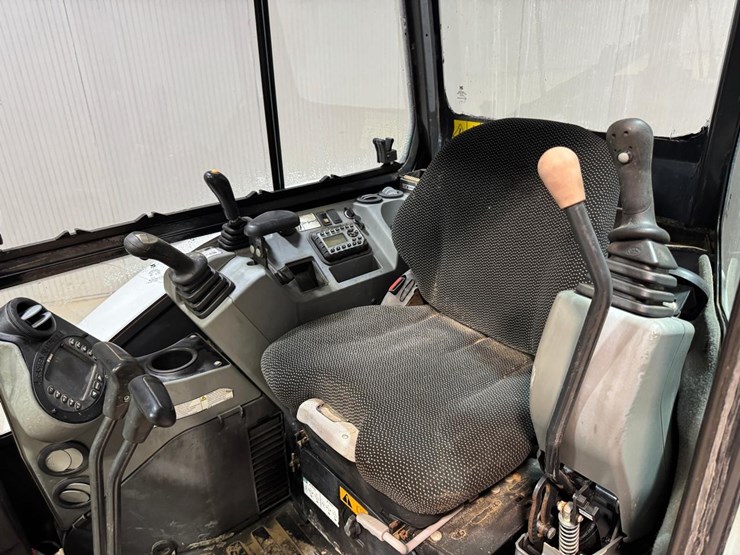 bobcat-e35i-image-23