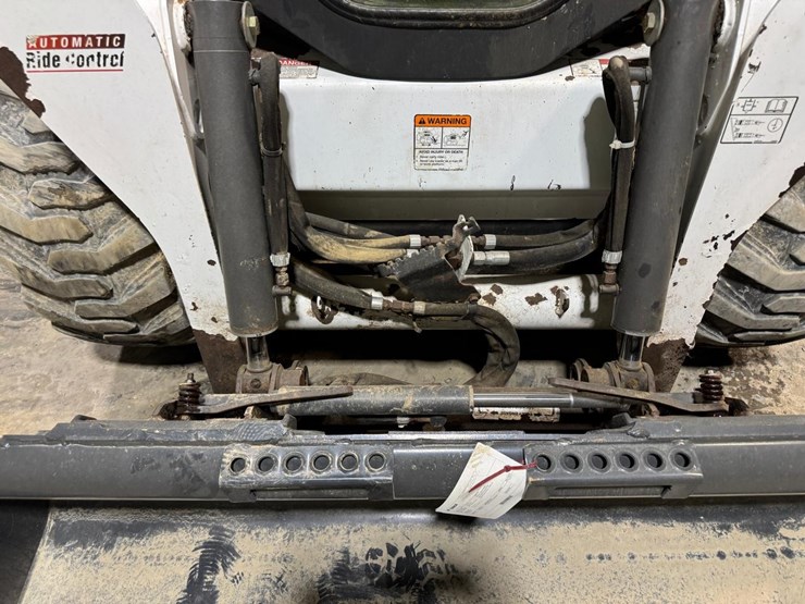 2017-bobcat-s595-image-10