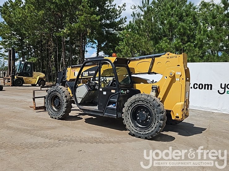 2017-caterpillar-tl642d-image-4