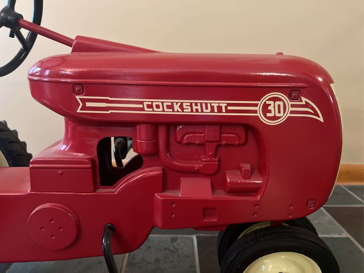 gene-gregory-cockshutt-30-pedal-tractor-image-5