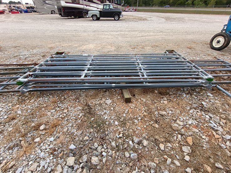 #21589-•-7--galvanized-corral-panels-image-5