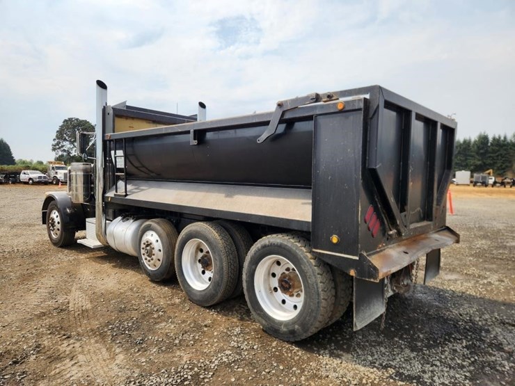 1999-peterbilt-379-image-7