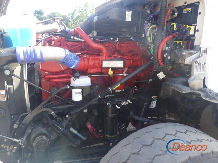 2024-kenworth-t880-image-13