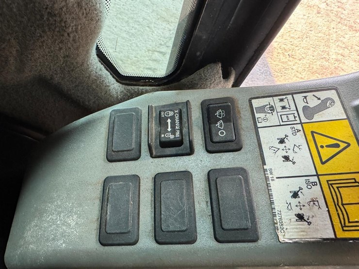 bobcat-e35i-image-30