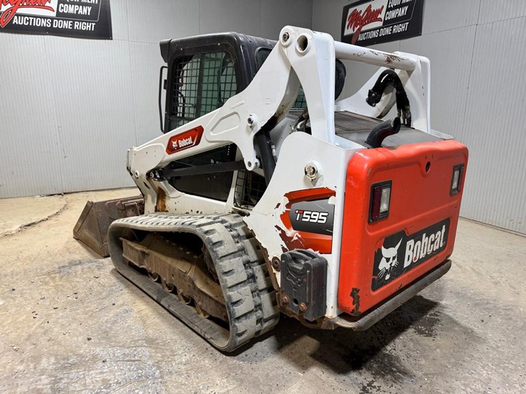 2021-bobcat-t595-image-3