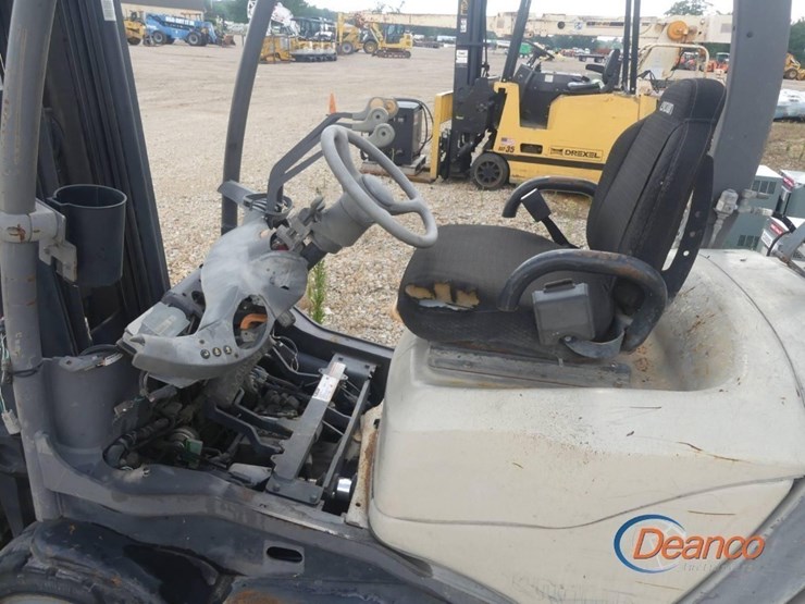 crown-c5-forklift-(salvage)-image-5
