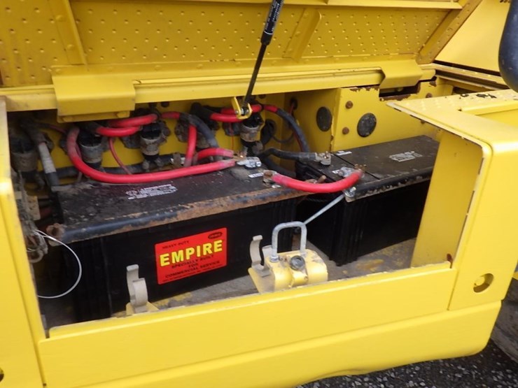 2016-komatsu-hm400-5-image-27