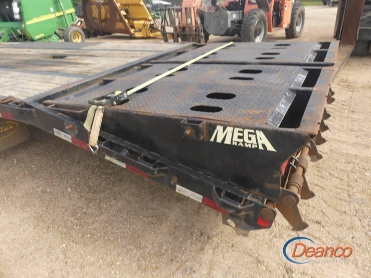 2019-big-tex-gooseneck-trailer:-mega-ramps,-t/a,-48"-spread-axle-image-5