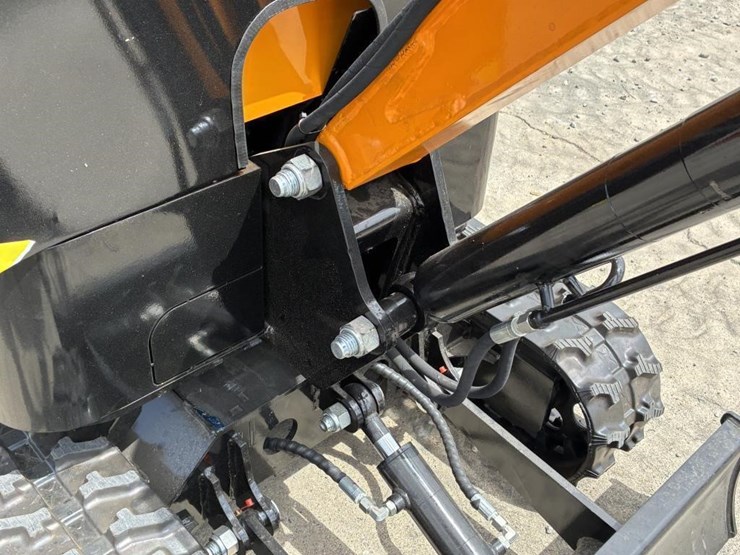2025-vicsec-vc13c-hydraulic-excavator-image-6