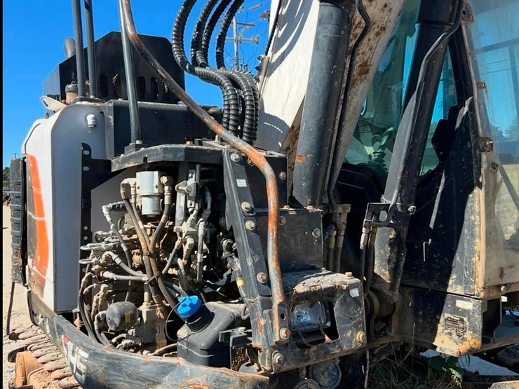 2020-bobcat-e145-image-26