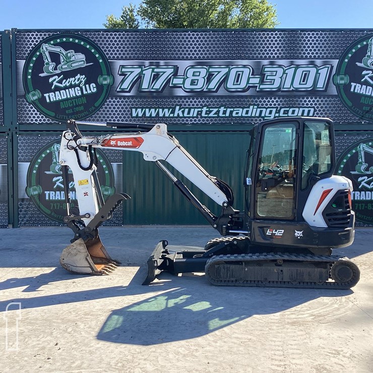 2022 BOBCAT E42