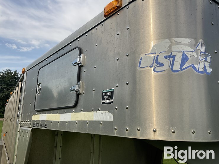 2003-wilson-livestock-trailer-image-12