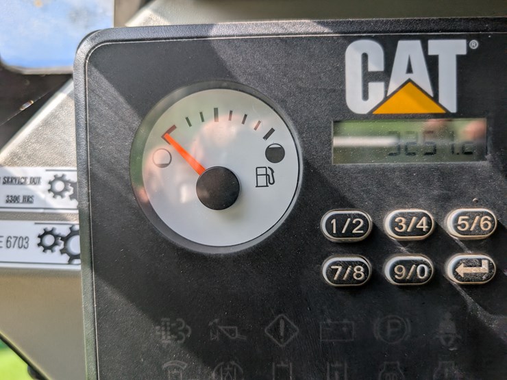 caterpillar-257d-image-17