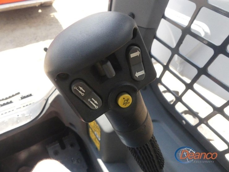 2021-bobcat-s66-image-10