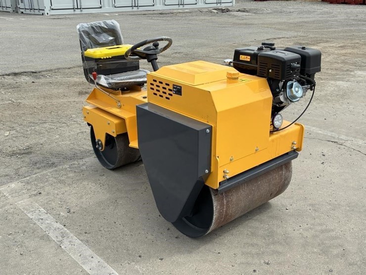 2025-sdlool-sl850-vibratory-tandem-roller-image-2