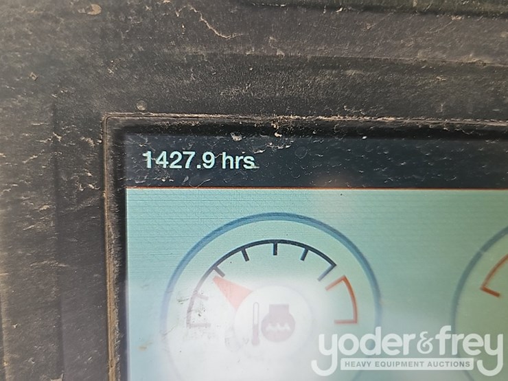 2021-bobcat-t64-image-34