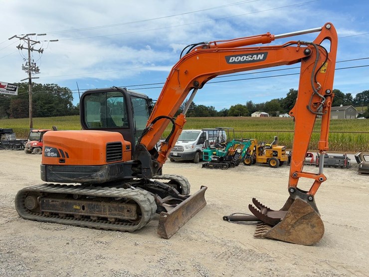 2021-doosan-dx85r-3-image-6