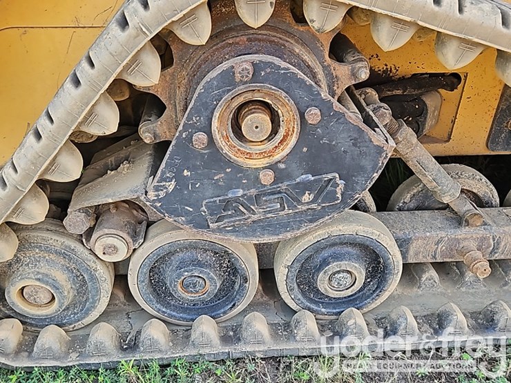 caterpillar-257-image-8