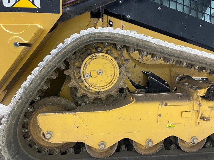 2021-caterpillar-259d-image-22