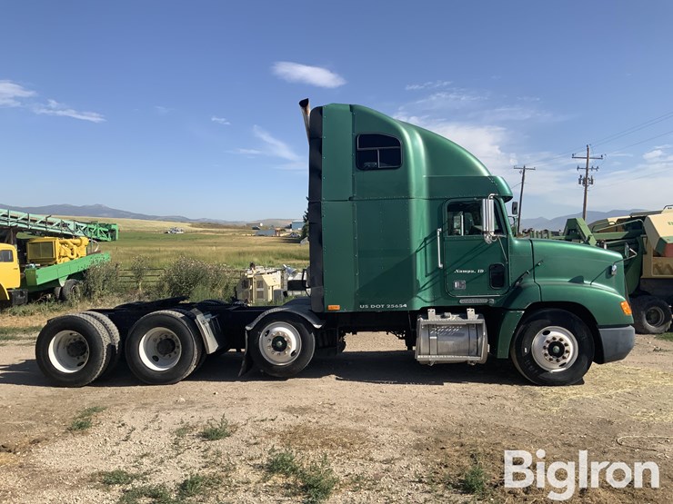 1995-freightliner-fld112-image-4