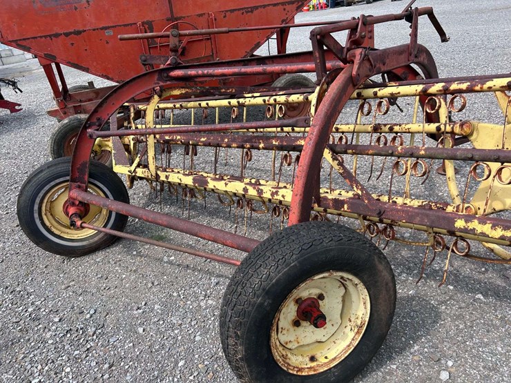 new-holland-256-image-7