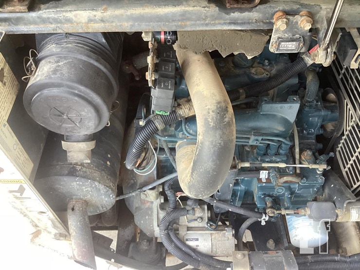 2000-bobcat-325-image-14