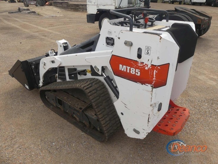 2020-bobcat-mt85-image-3