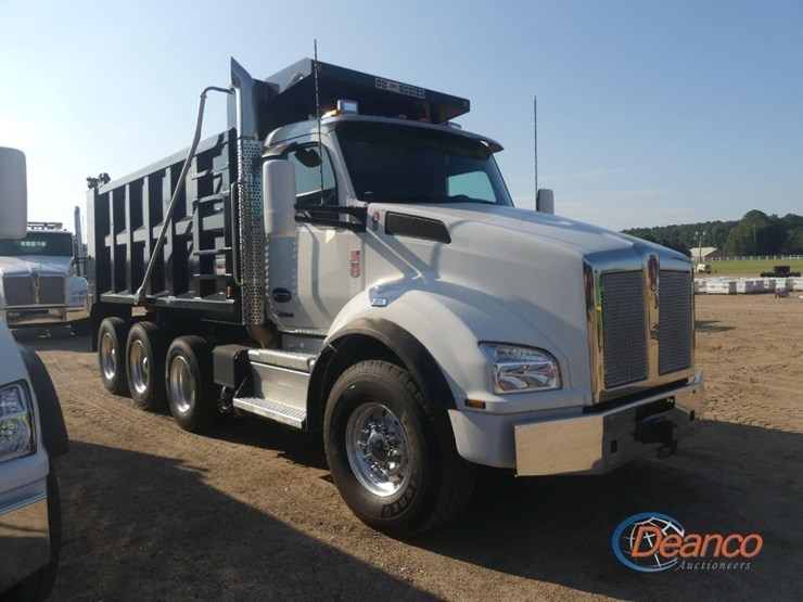 2024-kenworth-t880-image-1