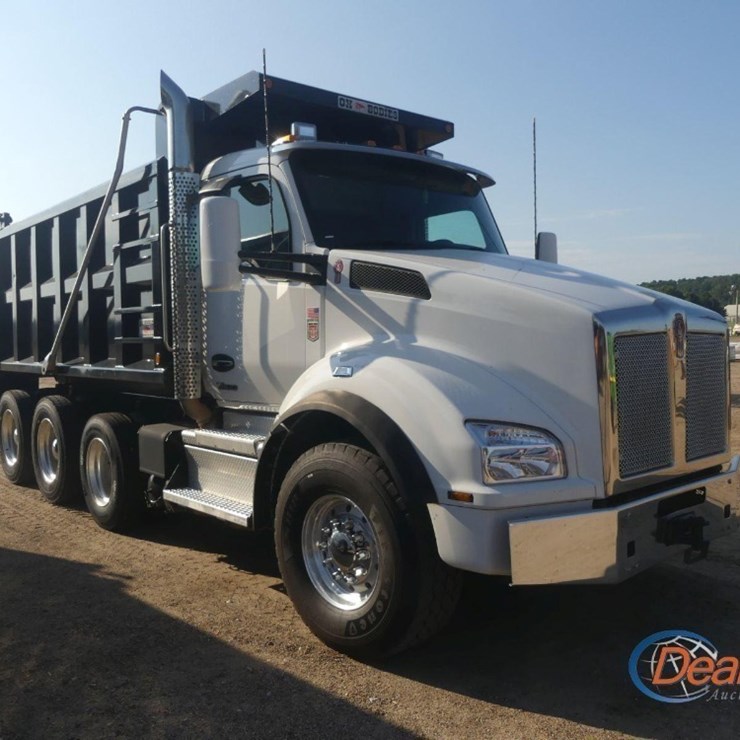 2024 KENWORTH T880