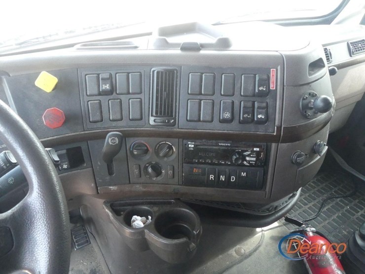 2016-volvo-vnl-truck-tractor,-s/n-4v4nc9eh0gn936363:-t/a,-sleeper,-volvo-d13-425hp-eng.,-ishift-auto,-12.5k-front,-38k-rears,-445/50r22.5-single-rears,-295/75r22.5-fronts,-578k-mi.-image-19