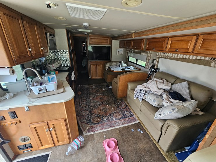 #21543-•-2014-ford-f53-motorhome-image-47