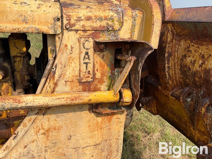 caterpillar-d6-image-12