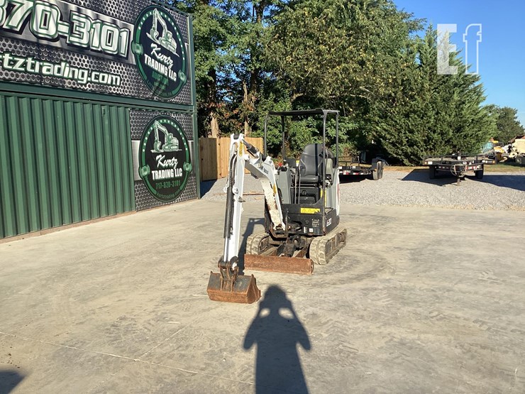 2022-bobcat-e20-image-11