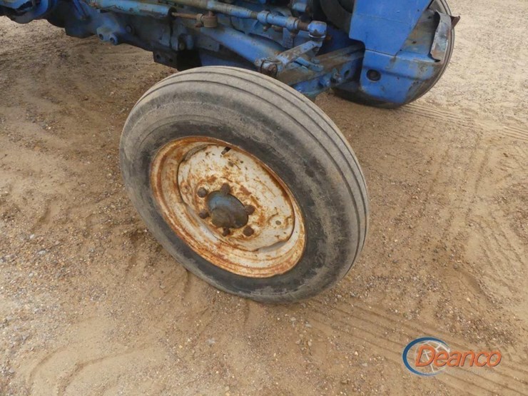 ford-3910-image-7