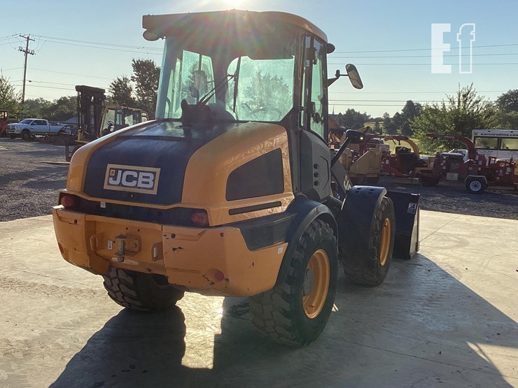 2018-jcb-409-image-4