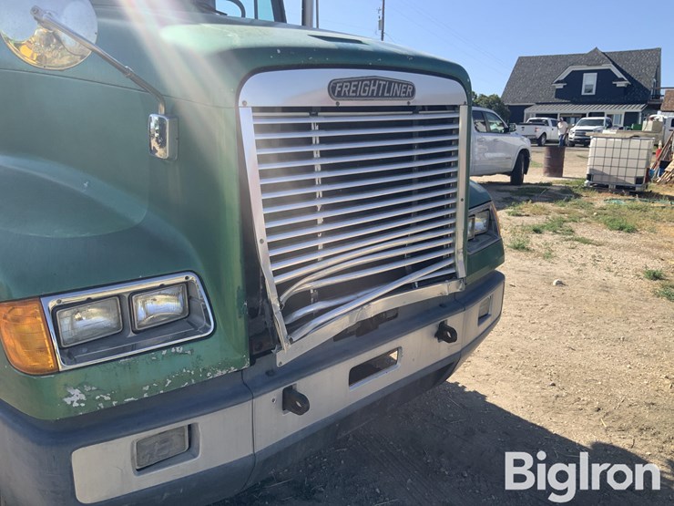 1995-freightliner-fld112-image-10