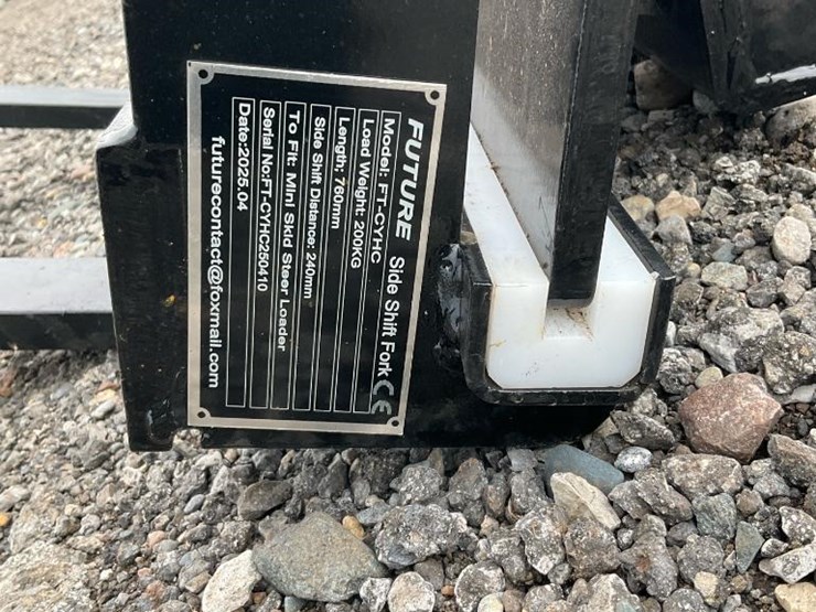 #1558-•-unused-mini-skid-steer-side-shift-forks-image-4