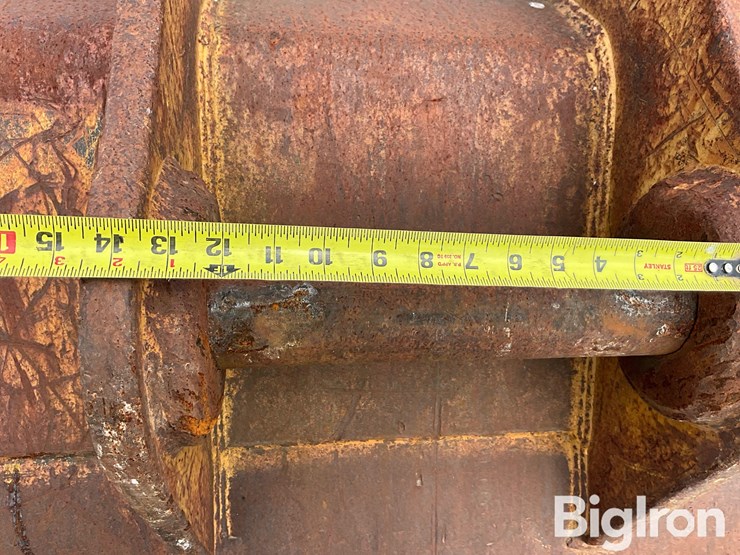 caterpillar-320-image-17