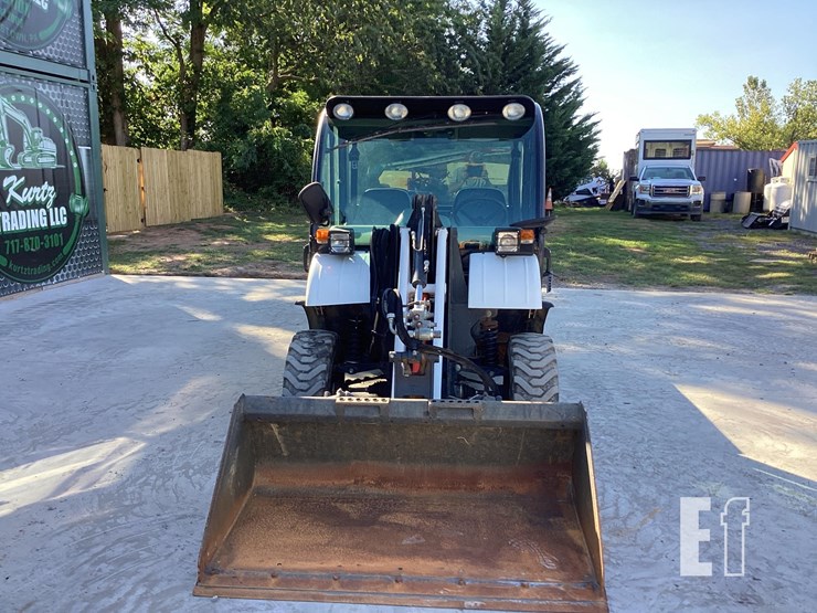 2015-bobcat-toolcat-5600-image-7