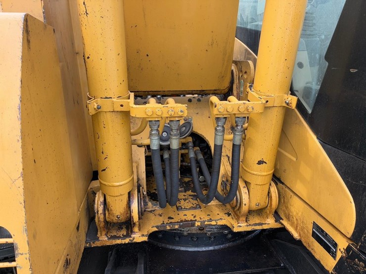 2004-caterpillar-311c-image-25