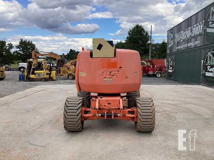 2010-jlg-450aj-ii-image-3
