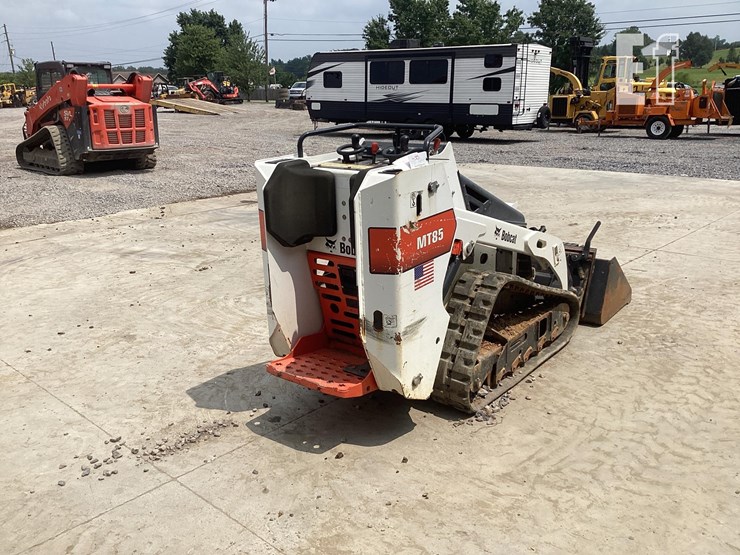2020-bobcat-mt85-image-4