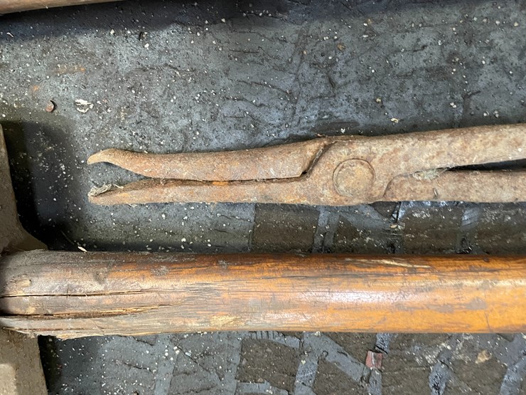#8416-•-(3)-hand-tools-image-3