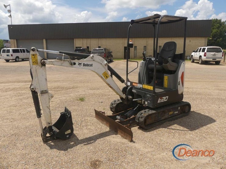 2020-bobcat-e20-image-11