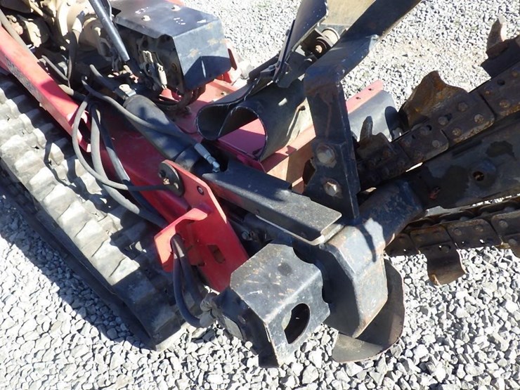 barreto-tracked-trencher-image-10