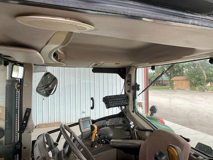 john-deere-7230-premium-image-33