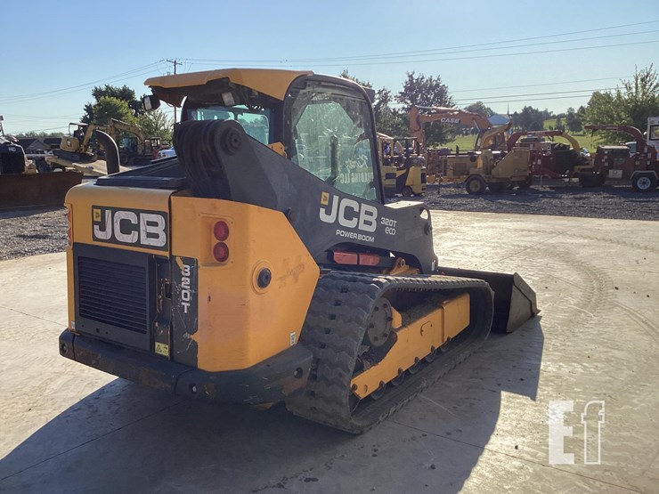 2017-jcb-320t-image-4