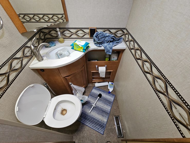 #21543-•-2014-ford-f53-motorhome-image-67
