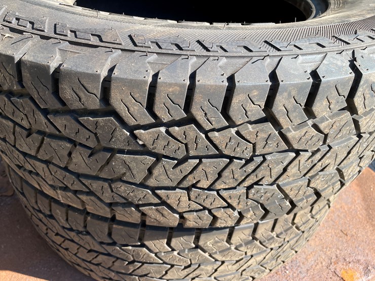 #1669-•-(2)-hankook-lt245/75r17-tires-image-4